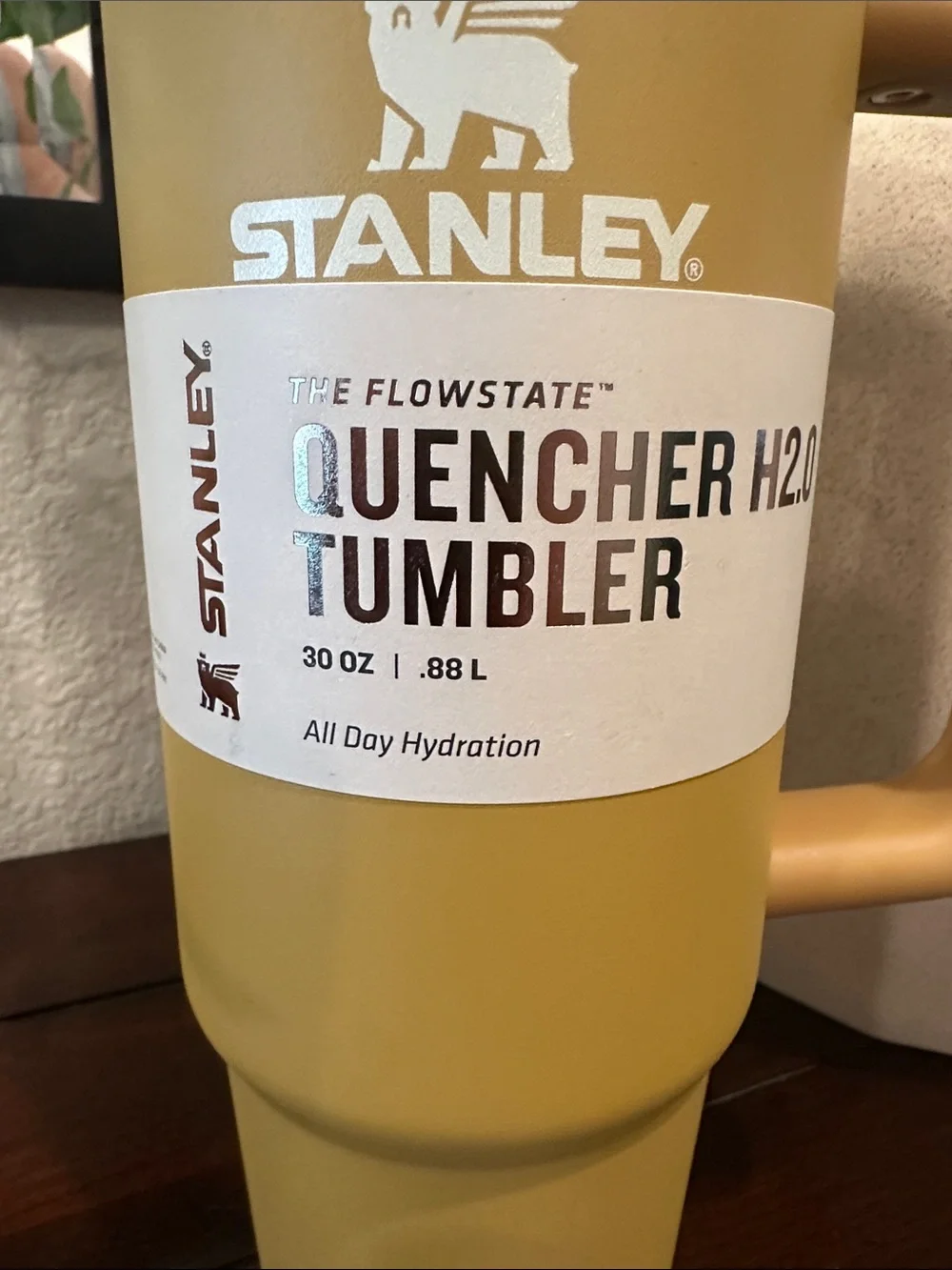 Stanley Quencher H2.0 Tumbler - Mustard - Picture 2 of 8